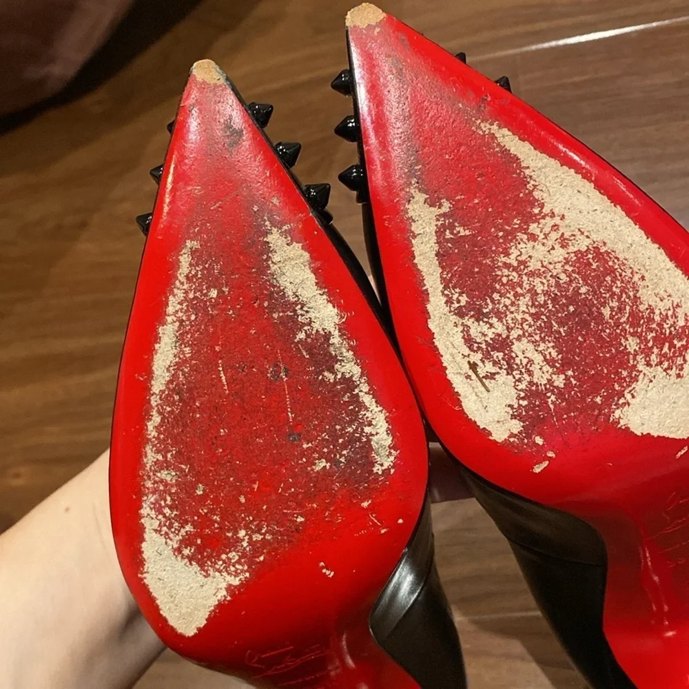 Christian Louboutin / Geo Black Leather Pump Spike Patent Toe Cap pigalle 38.5